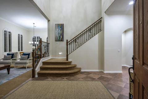 3938 E Patrick Ln, Phoenix, AZ 85050 photo 3