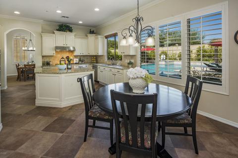 3938 E Patrick Ln, Phoenix, AZ 85050 photo 11