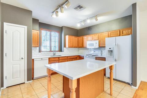 4375 E Selena Dr, Phoenix, AZ 85050 photo 11