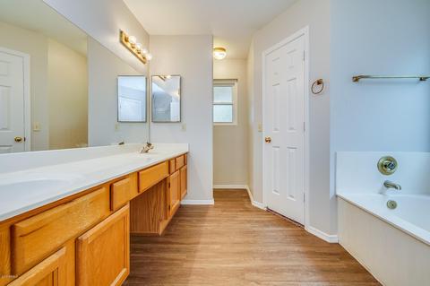 1350 E Tremaine Ave, Gilbert, AZ 85234 photo 11