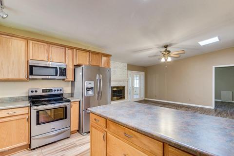 3835 E Laurel Ln, Phoenix, AZ 85028 photo 7