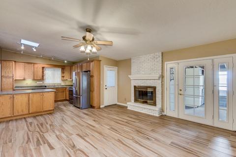 3835 E Laurel Ln, Phoenix, AZ 85028 photo 8