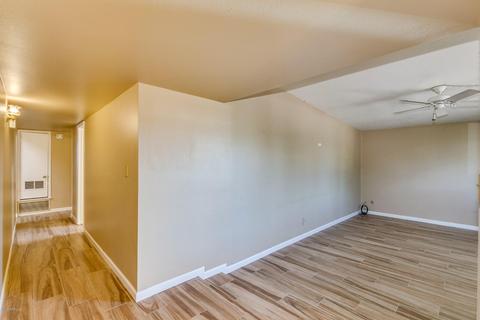 3835 E Laurel Ln, Phoenix, AZ 85028 photo 5