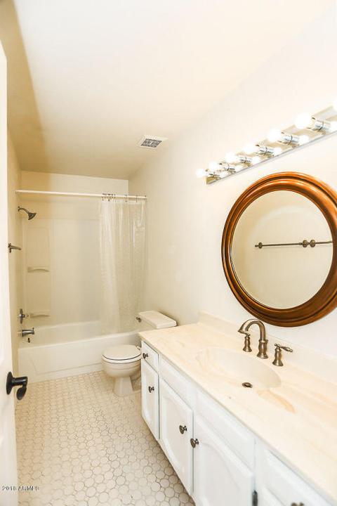 3008 W Phelps Rd, Phoenix, AZ 85053 photo 19