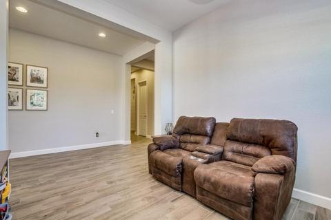 2834 E Arabian Dr, Gilbert, AZ 85296 photo 17