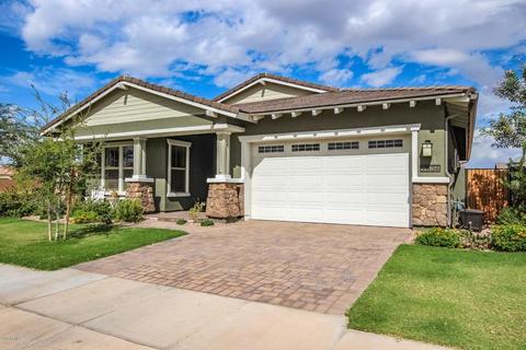 2834 E Arabian Dr, Gilbert, AZ 85296 photo 2