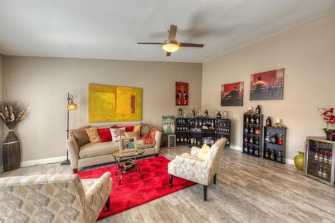 2262 E Christy Dr, Phoenix, AZ 85028 photo 2
