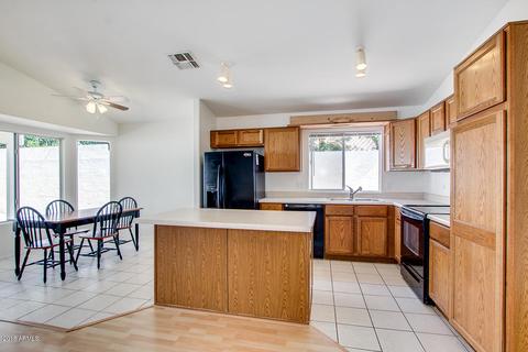 7754 E Decatur Cir, Mesa, AZ 85207 photo 9