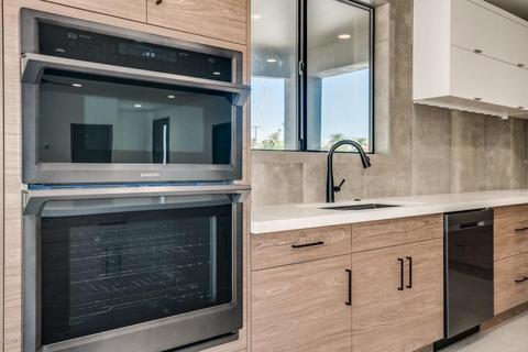 3300 N Randolph Rd, Phoenix, AZ 85014 photo 9