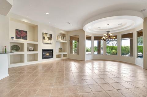 3848 Expedition Way, Phoenix, AZ 85050 photo 4