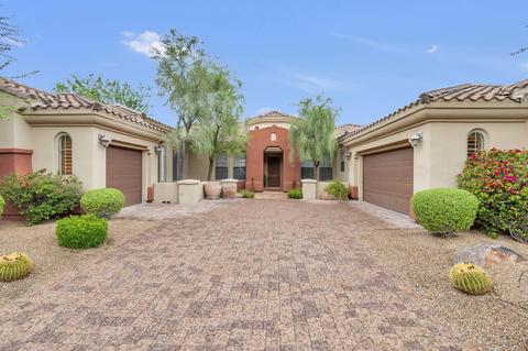 3848 Expedition Way, Phoenix, AZ 85050