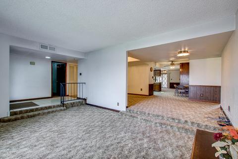 421 E Greenway Dr, Tempe, AZ 85282 photo 8
