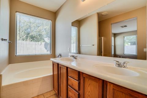 3840 E Fairview St, Gilbert, AZ 85295 photo 11