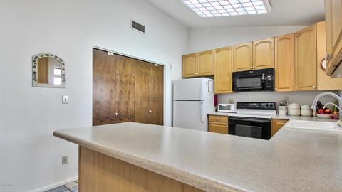 2254 E Capri Cir, Mesa, AZ 85204 photo 13