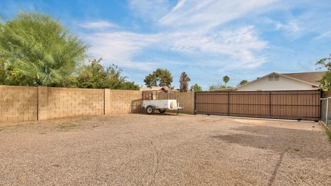 2254 E Capri Cir, Mesa, AZ 85204 photo 5