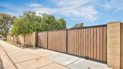 2254 E Capri Cir, Mesa, AZ 85204 photo 4