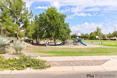 1098 W Bosal Dr, Gilbert, AZ 85233 photo 4
