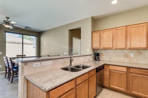 3759 E Larson Ln, Gilbert, AZ 85295 photo 11