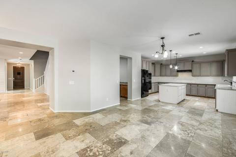 2732 E Rakestraw Ln, Gilbert, AZ 85298 photo 3