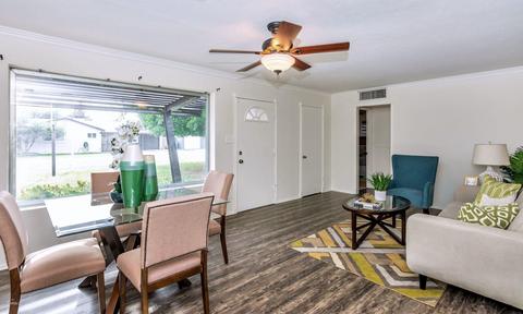 312 E Orchid Ln, Phoenix, AZ 85020 photo 2