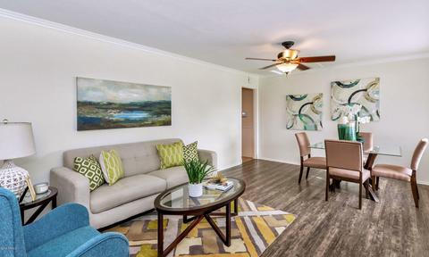 312 E Orchid Ln, Phoenix, AZ 85020 photo 1
