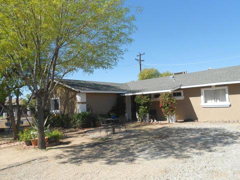 8022 W Avalon Dr, Phoenix, AZ 85033 photo 1