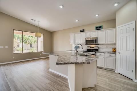4692 E Strawberry Dr, Gilbert, AZ 85298 photo 2