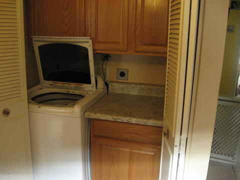 2337 E Betty Elyse Ln, Phoenix, AZ 85022 photo 8