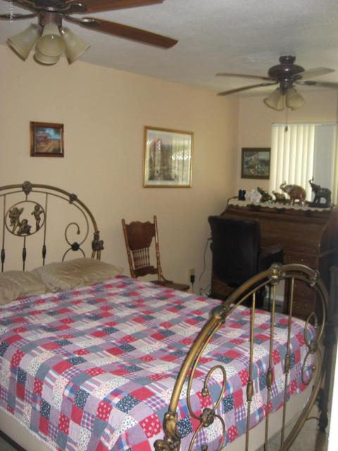 2337 E Betty Elyse Ln, Phoenix, AZ 85022 photo 9