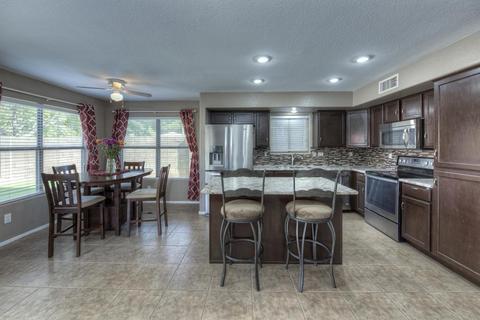1754 E Pony Ln, Gilbert, AZ 85295 photo 4
