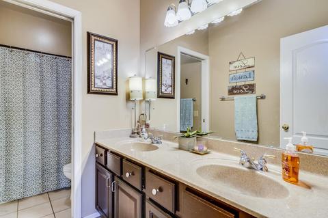 224 S Laguna Dr, Gilbert, AZ 85233 photo 13