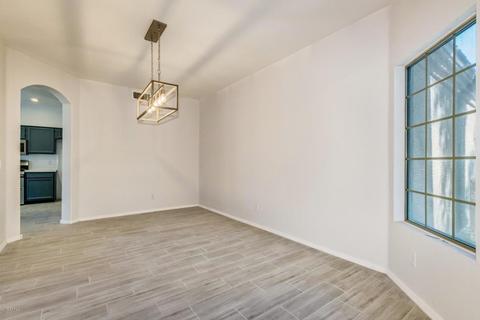 4609 E Briles Rd, Phoenix, AZ 85050 photo 4