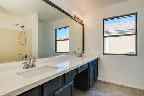 4609 E Briles Rd, Phoenix, AZ 85050 photo 12