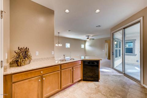 943 S Pheasant Dr, Gilbert, AZ 85296 photo 7
