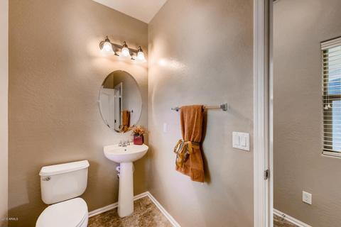 943 S Pheasant Dr, Gilbert, AZ 85296 photo 14