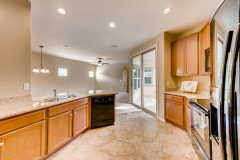 943 S Pheasant Dr, Gilbert, AZ 85296 photo 5
