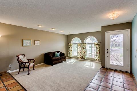 10207 S 43rd Pl, Phoenix, AZ 85044 photo 2
