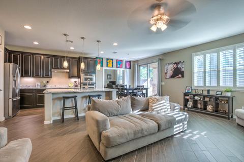187 E Bernie Ln, Gilbert, AZ 85295 photo 2