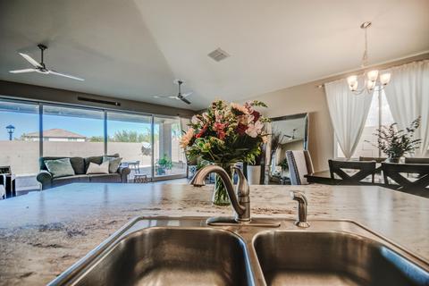 718 E Gary Ln, Phoenix, AZ 85042 photo 7