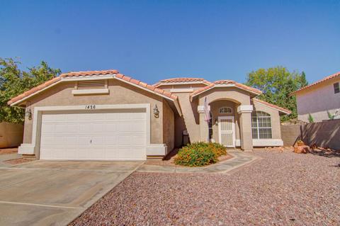 1426 E Pinon Way, Gilbert, AZ 85234 photo 2