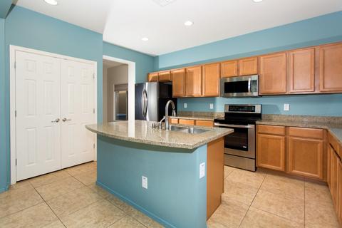 3855 E Sophie Ln, Phoenix, AZ 85042 photo 16