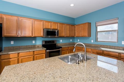 3855 E Sophie Ln, Phoenix, AZ 85042 photo 2