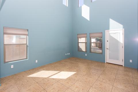 3855 E Sophie Ln, Phoenix, AZ 85042 photo 3