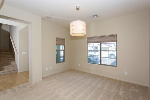 3855 E Sophie Ln, Phoenix, AZ 85042 photo 5
