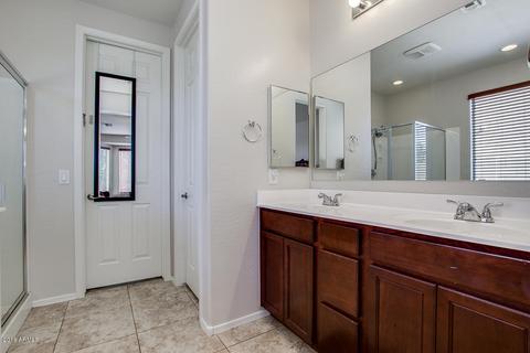3001 E Meadowview Dr, Gilbert, AZ 85298 photo 15