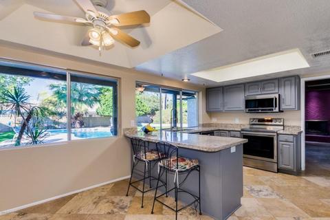 402 E Braeburn Dr, Phoenix, AZ 85022 photo 4