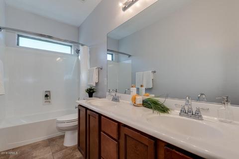 2982 E Ironside Ln, Gilbert, AZ 85298 photo 11