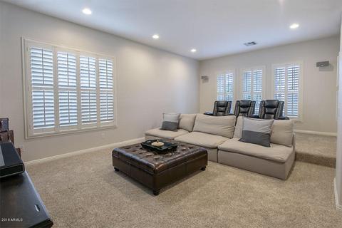535 E Phelps Ct, Gilbert, AZ 85295 photo 4