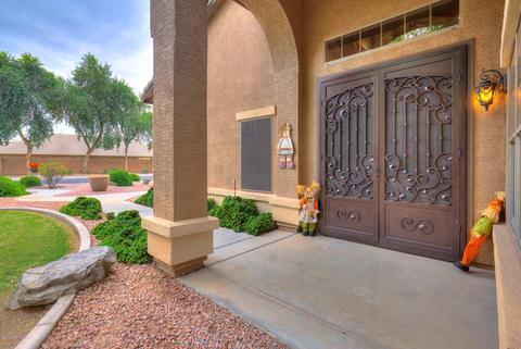 138 E Hampton Ln, Gilbert, AZ 85295 photo 6