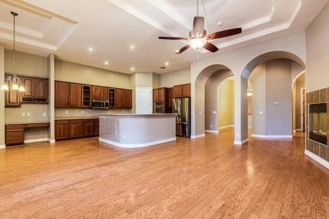 2912 E Desert Ln, Phoenix, AZ 85042 photo 8
